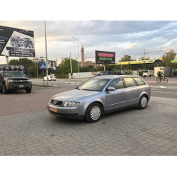 Audi A4 2.0 Бензин  Механіка 2002 рік