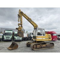LIEBHERR R 900 B