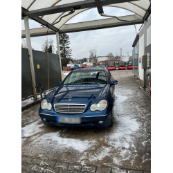 Mercedes  2.7 Дизель  Автомат 2003 рік