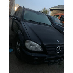 Mercedes  4.0 Дизель  Автомат 2002 рік