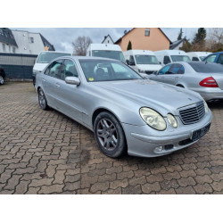 Mercedes  2.7 Дизель  Механіка 2002 рік