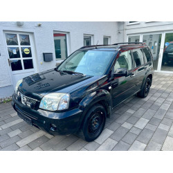 Nissan  2.5 Дизель  Механіка 2006 рік