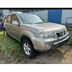 Nissan X-Trail  Бензин  Механіка 2002 рік