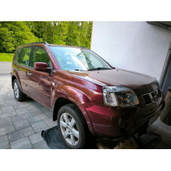 Nissan X-Trail  Бензин  Механіка 2004 рік