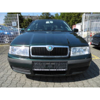Skoda Octavia 1.6 Бензин  Механіка 2004 рік