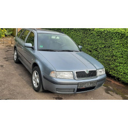 Skoda Octavia 1.6 Бензин  Механіка 2005 рік