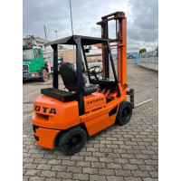 Toyota 02-3FD25-Bauhöhe 2,6m