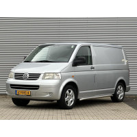 Volkswagen  2.5 Дизель  Механіка 2007 рік