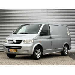 Volkswagen  2.5 Дизель  Механіка 2007 рік