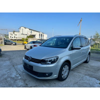 Volkswagen Touran 1.6 Дизель  Механіка 2015 рік