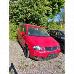 Volkswagen Touran 1.6   Механіка 2005 рік