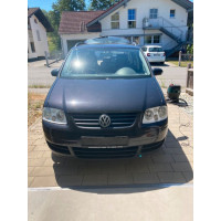 Volkswagen Touran  Бензин  Механіка 2003 рік