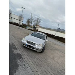 Mercedes  2.7 Дизель  Автомат 2001 рік